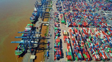 Việt Nam tăng hạng trong nhóm 50 thị trường logistics mới nổi toàn cầu